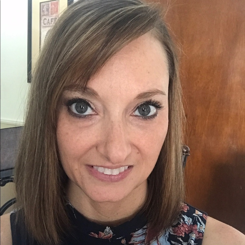 Meet your Posher, Anjie